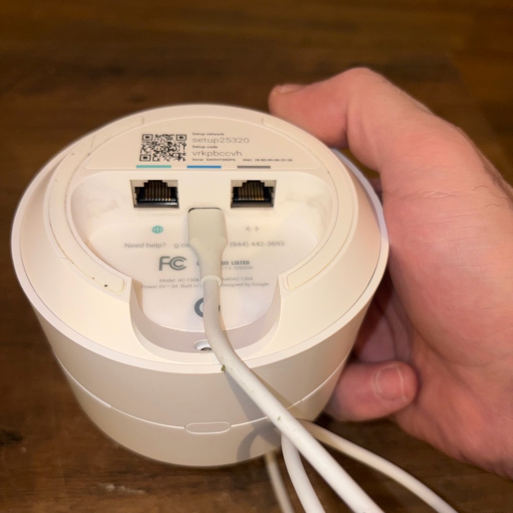 Google AC1200 Wireless Router - Picture 2 of 3